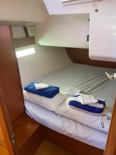 Zoe Yacht Photos Pics Dufour 410