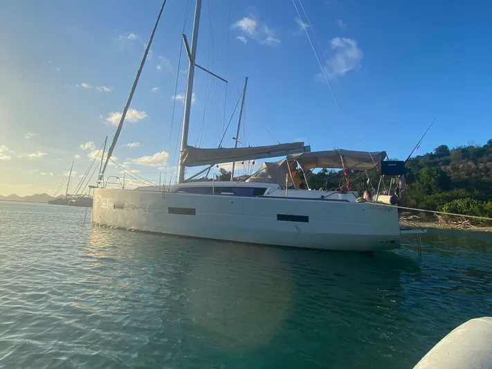 Zoe Yacht Photos Pics Dufour 410