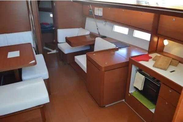 Zoe Yacht Photos Pics Dufour 410