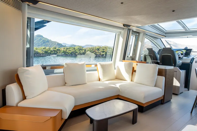 King Liam Yacht Photos Pics 