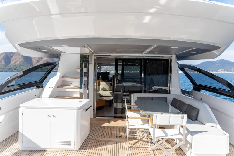 King Liam Yacht Photos Pics 