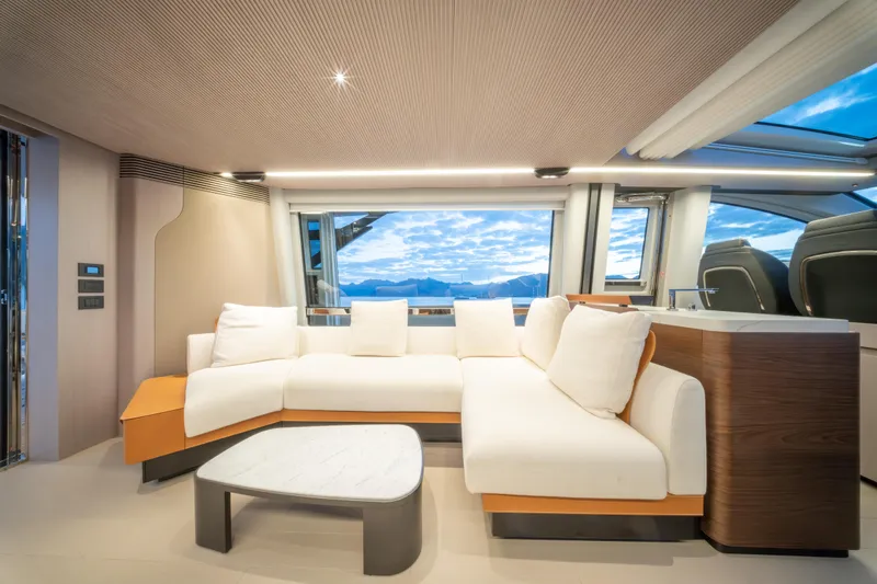 King Liam Yacht Photos Pics 