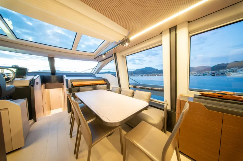 King Liam Yacht Photos Pics 