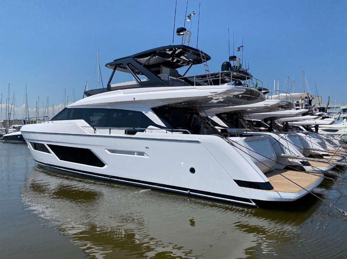 2023 Ferretti Yachts 73 
