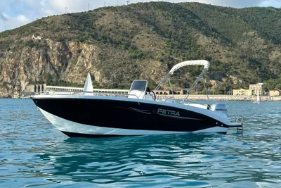 2024 Trimarchi PETRA 670