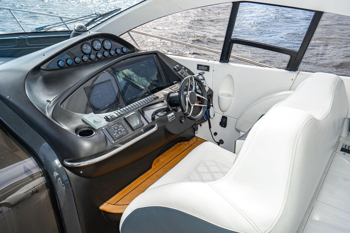 2005 Sunseeker 69 