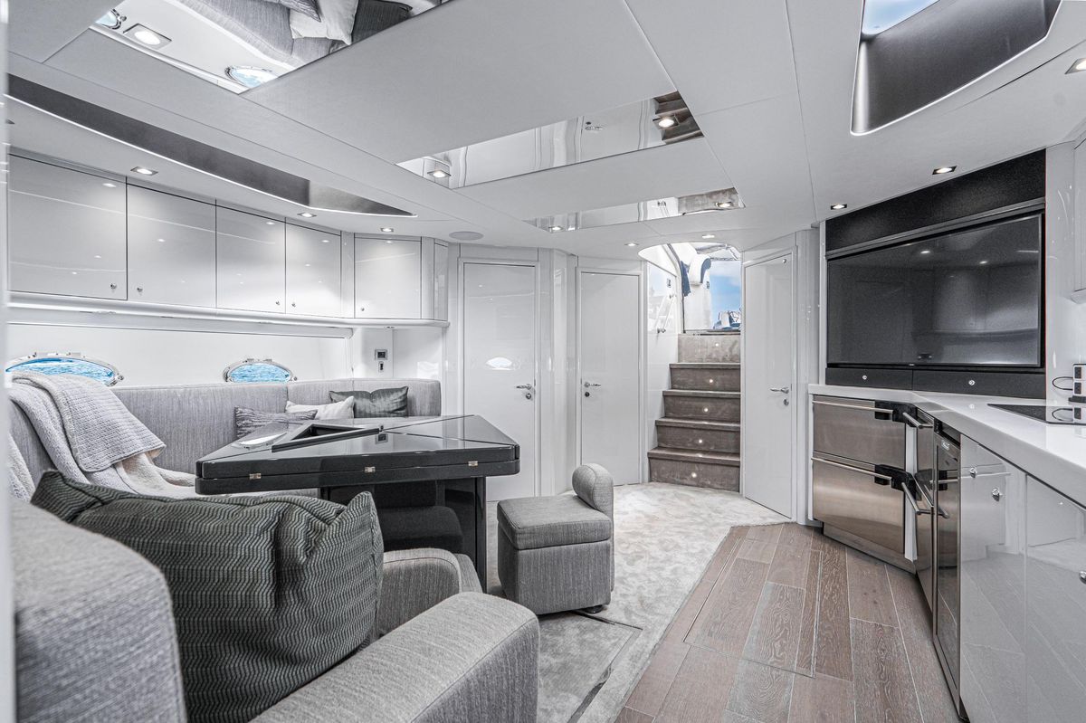 2005 Sunseeker 69 