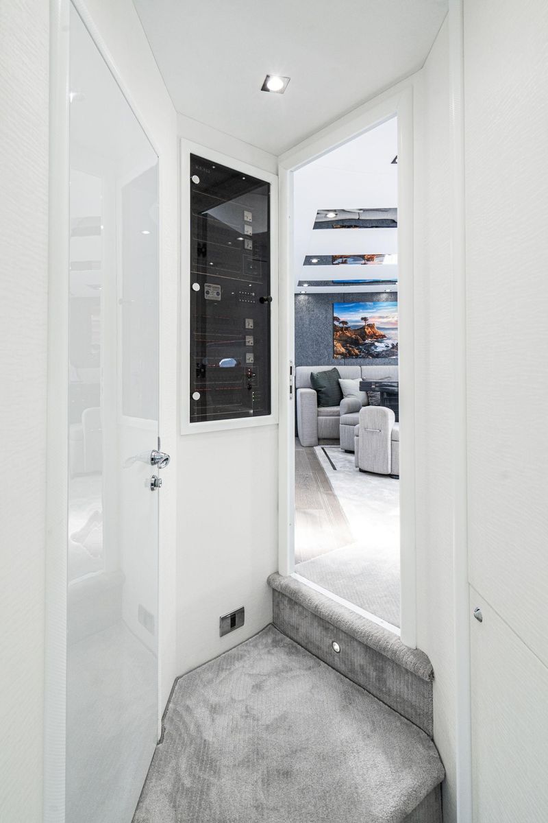 2005 Sunseeker 69 