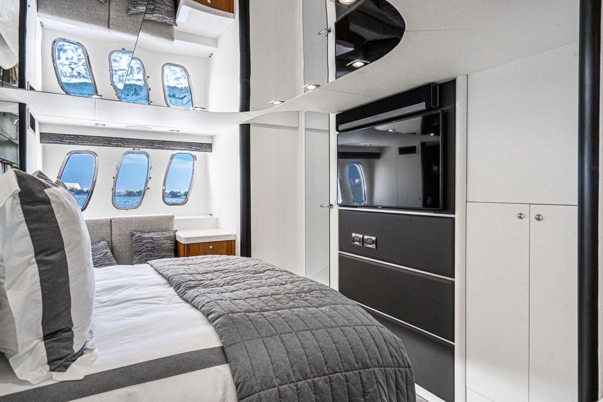 2005 Sunseeker 69 