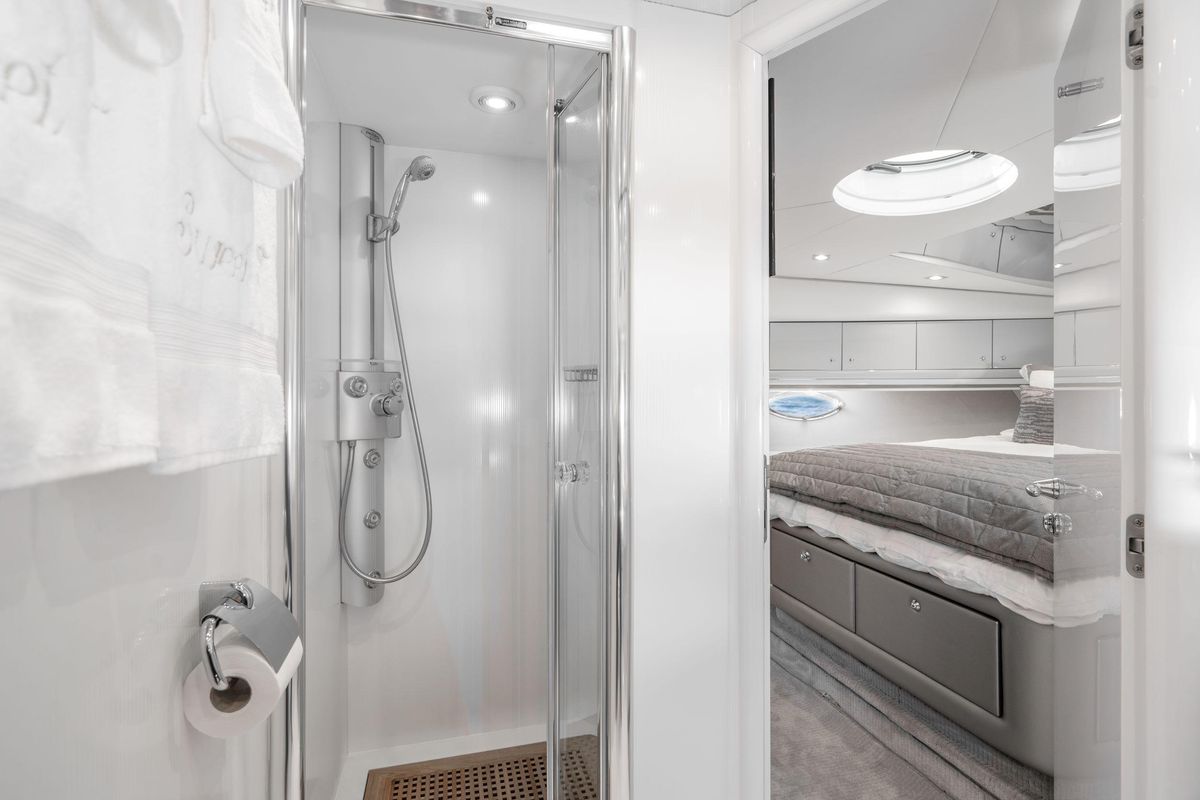 2005 Sunseeker 69 