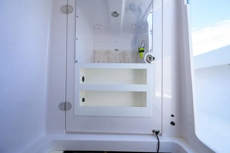 Southern Accent Yacht Photos Pics Bahama 41 Southern Accent - Storage