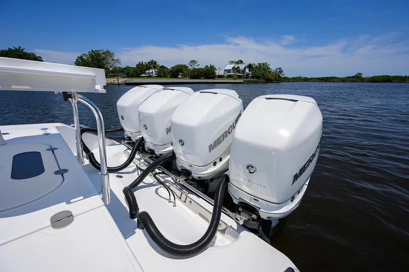 Southern Accent Yacht Photos Pics Bahama 41 Southern Accent - Quad Engines