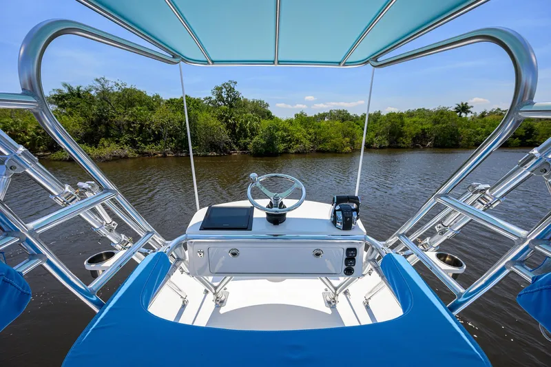 Southern Accent Yacht Photos Pics Bahama 41 Southern Accent - Tower