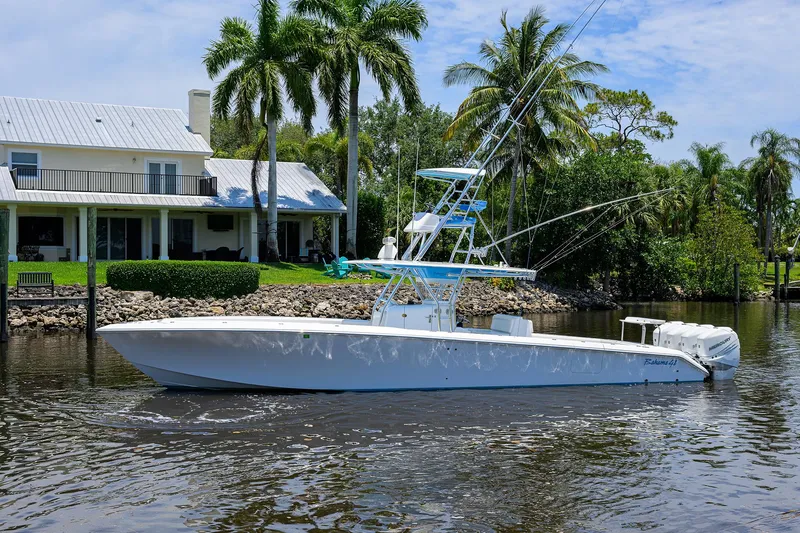 Southern Accent Yacht Photos Pics Bahama 41 Southern Accent - Profile