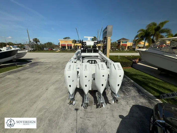 400-102 Yacht Photos Pics 2024 Blackfin 400 boat with quad outboard engines at Sovereign Yacht dealership.
