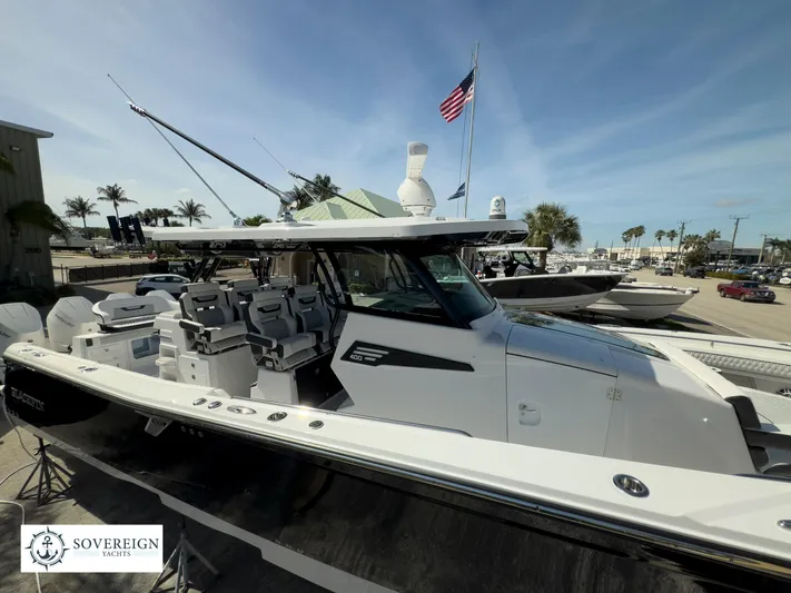 400-102 Yacht Photos Pics 2024 Blackfin 400 boat displayed at Sovereign Yachts dealership.