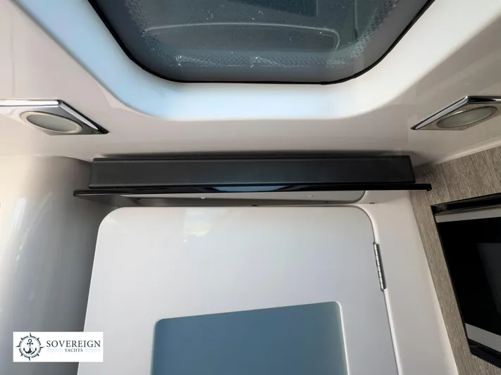 400-102 Yacht Photos Pics 