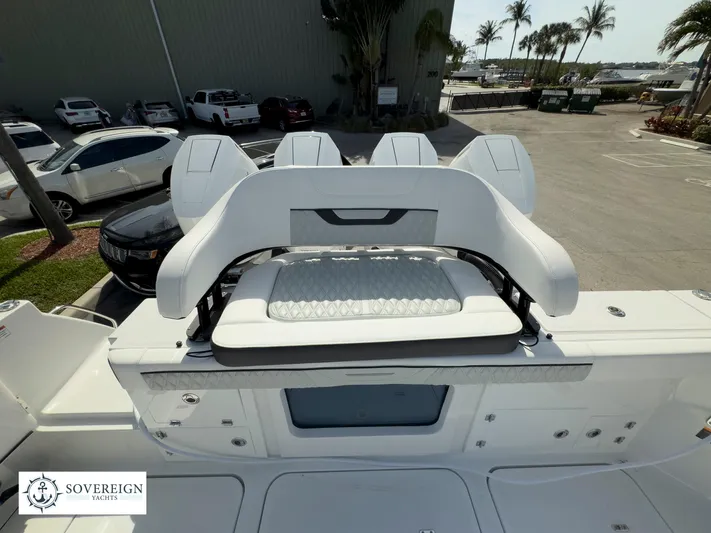 400-102 Yacht Photos Pics 