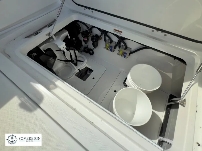 400-102 Yacht Photos Pics 