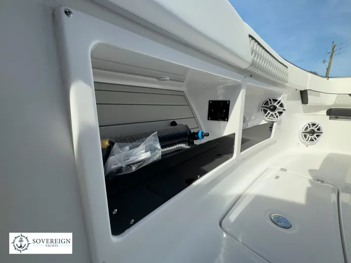 400-102 Yacht Photos Pics 