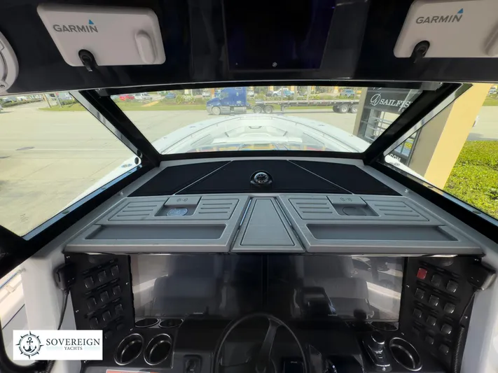 400-102 Yacht Photos Pics 