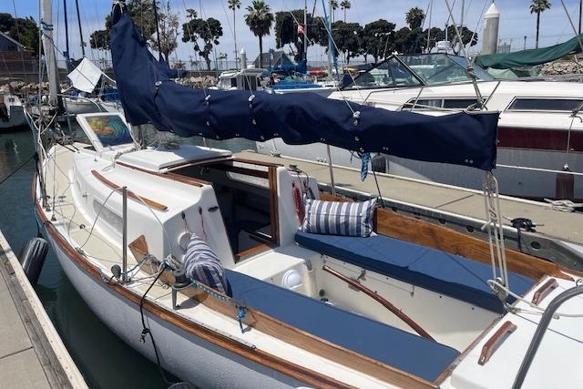 Cape Dory 25 Sloop