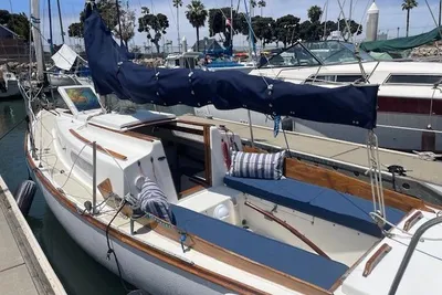 Cape Dory 25 Sloop