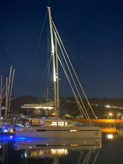 Clapotis 52 Yacht Photos Pics 