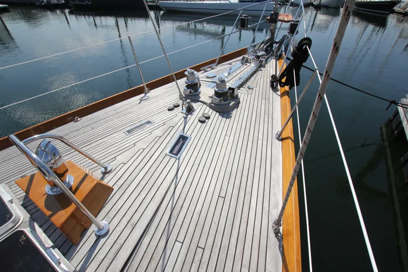 Melinka Yacht Photos Pics Foredeck from S