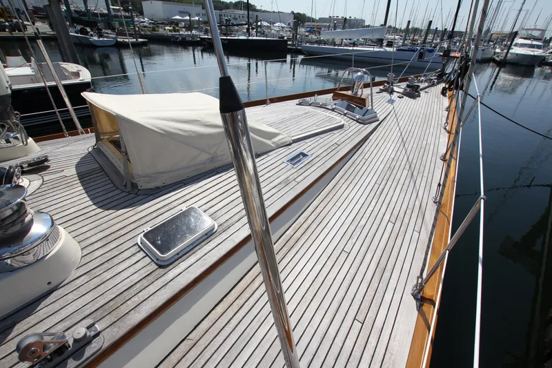 Melinka Yacht Photos Pics Foredeck from S