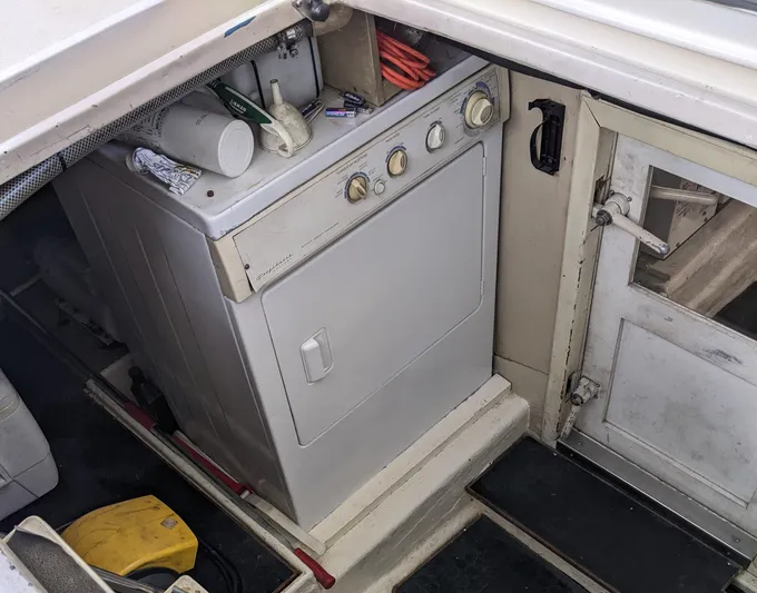 Pura Vida III Yacht Photos Pics 