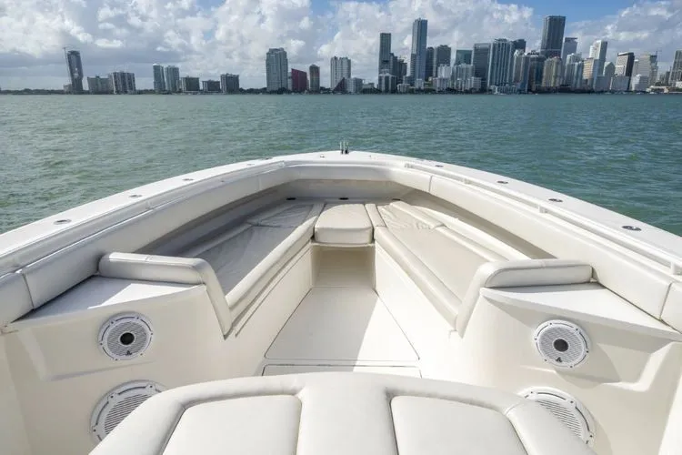  Yacht Photos Pics 2017 Hcb 53 Suenos Rxv - Image 27