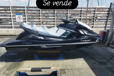 2017 Yamaha WaveRunner FX Cruiser SVHO
