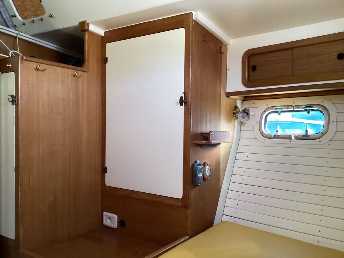 2005 Sailboat 59 