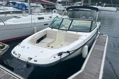 Boston Whaler 270 Vantage