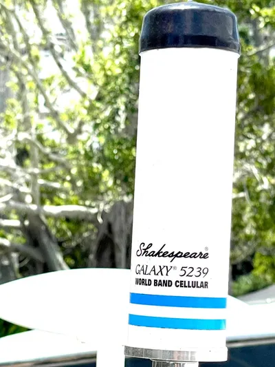 Anastasia Yacht Photos Pics Shakespeare Galaxy 5239 antenna on 2010 Sea Ray 450 Sundancer boat.