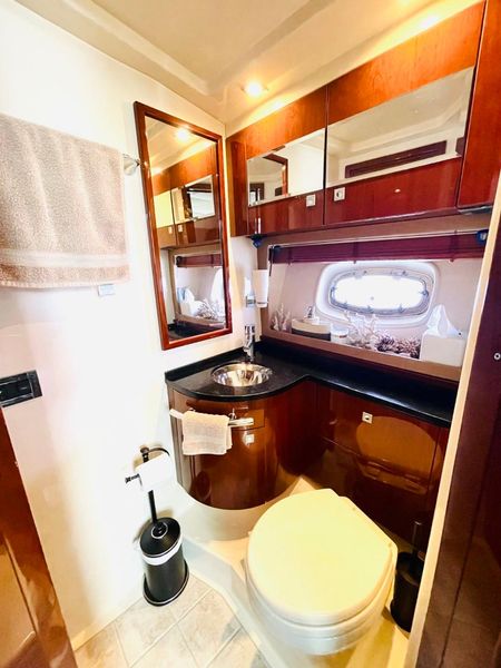 2010 Sea Ray 450 Sundancer