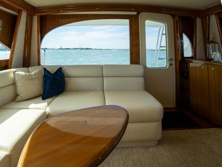 Lucia B Yacht Photos Pics 