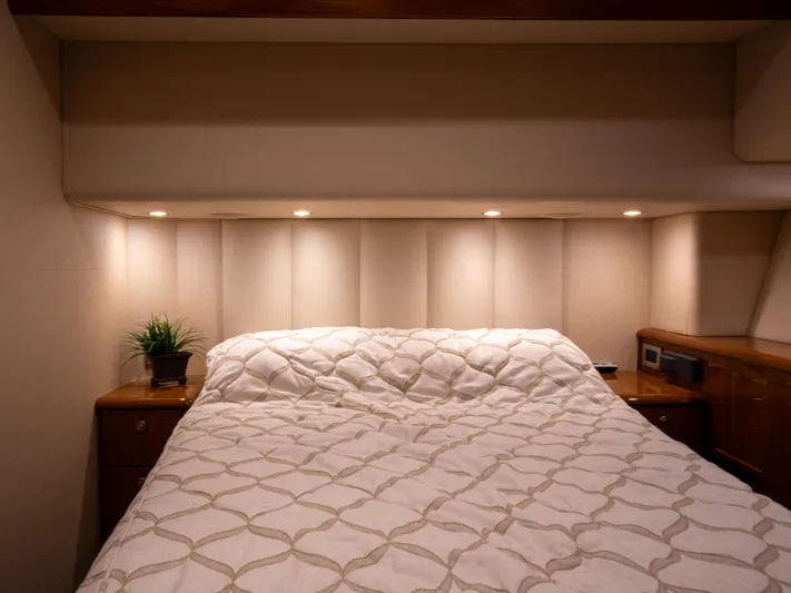 Lucia B Yacht Photos Pics 