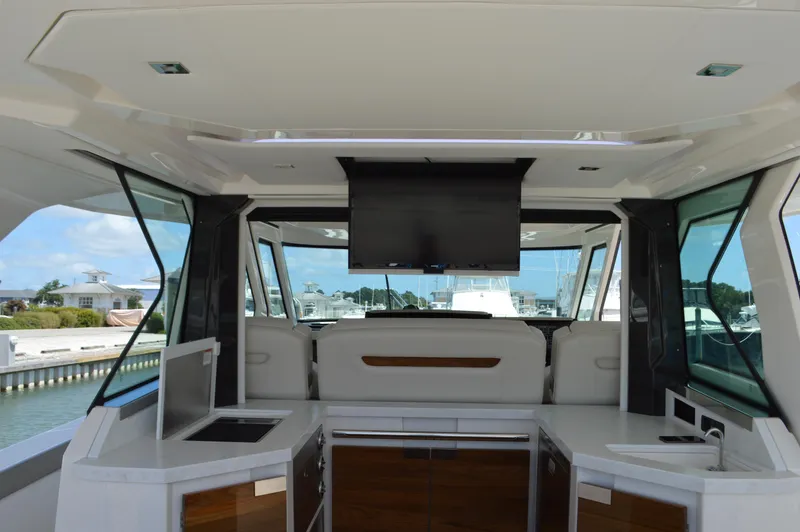 Lisa Marie Yacht Photos Pics Tiara 48 LS - Drop-down TV