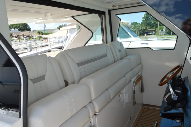 Lisa Marie Yacht Photos Pics Tiara 48 LS - Helm Seats