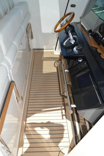Lisa Marie Yacht Photos Pics Tiara 48 LS - Helm Steps Up