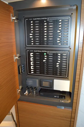 Lisa Marie Yacht Photos Pics Tiara 48 LS - Electrical Panel