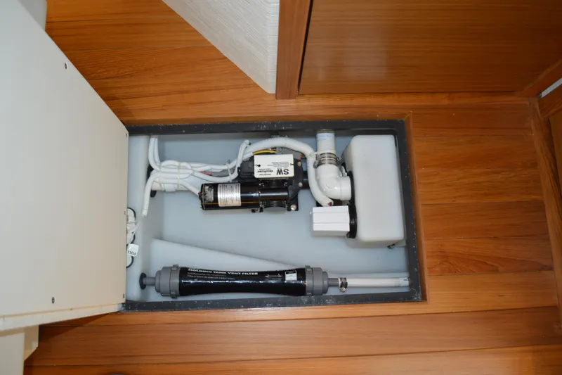 Lisa Marie Yacht Photos Pics Tiara 48 LS - Holding Tank and Pump