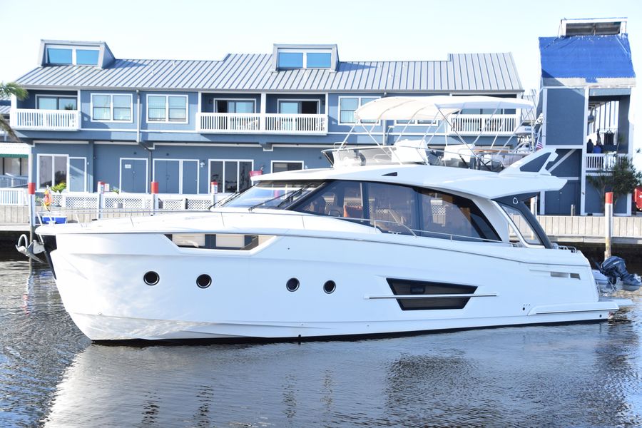 2022 Greenline 45 Fly