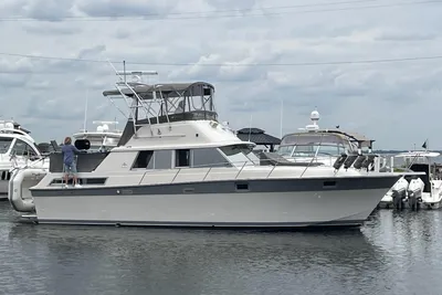 Silverton 40 Double Cabin