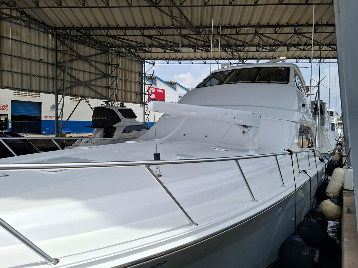 2007 Bertram 63 