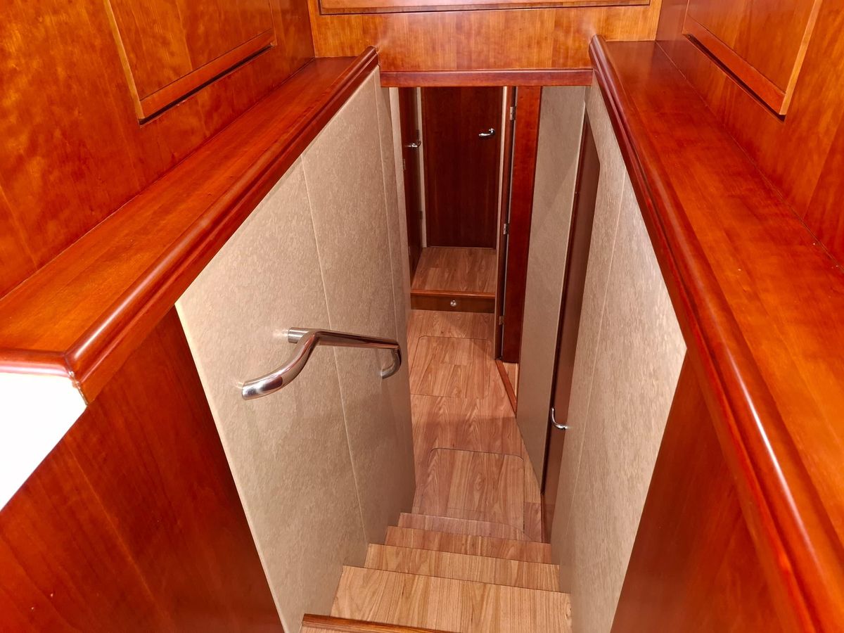 2007 Bertram 63 