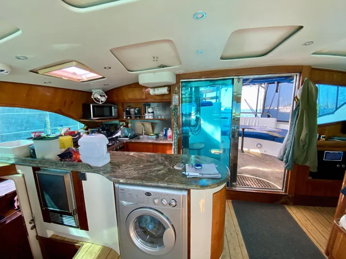 Rattlesnake Yacht Photos Pics 