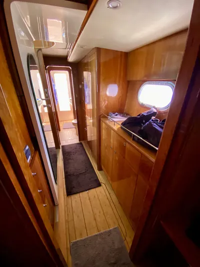 Rattlesnake Yacht Photos Pics 